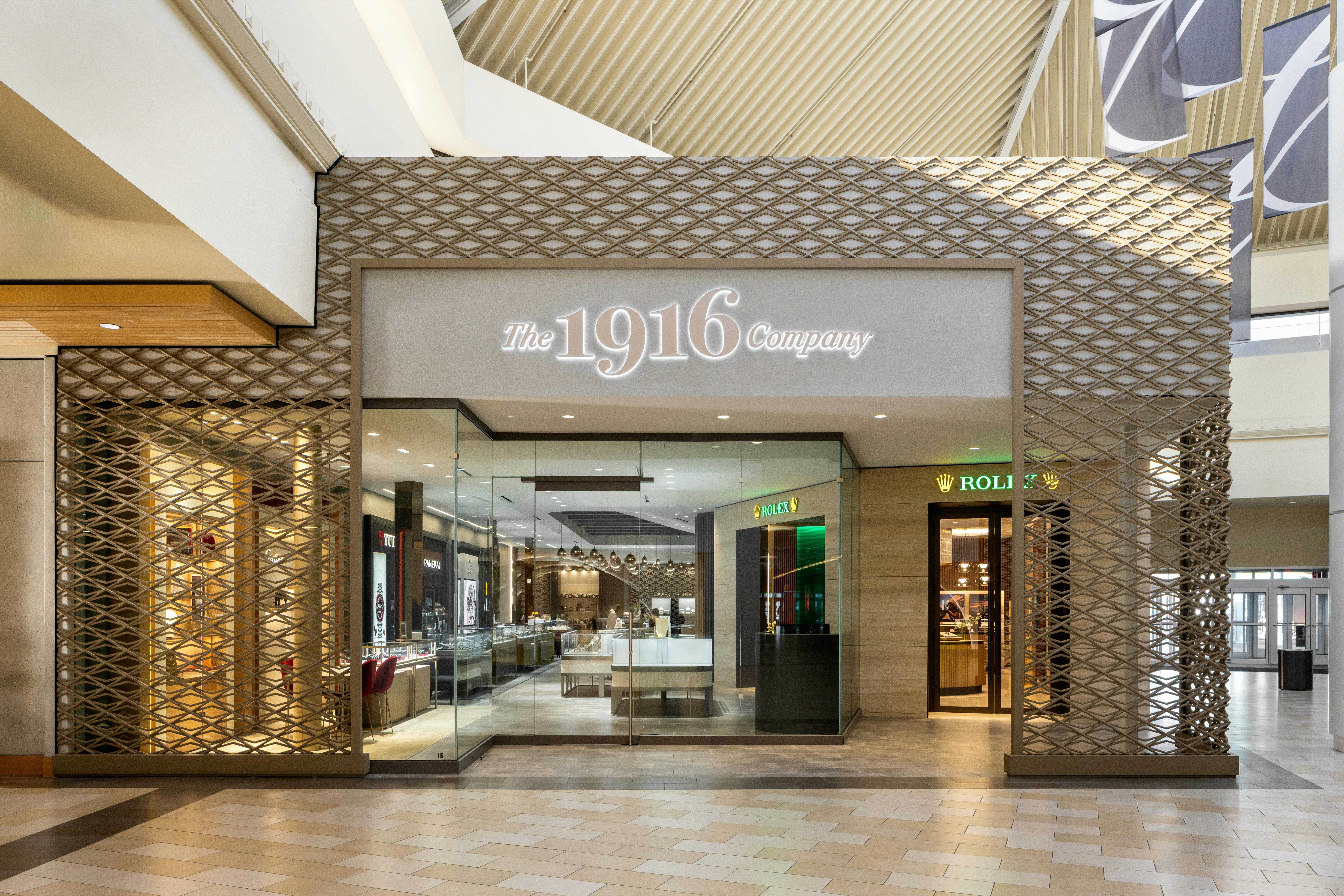 Newark (Radcliffe) storefront