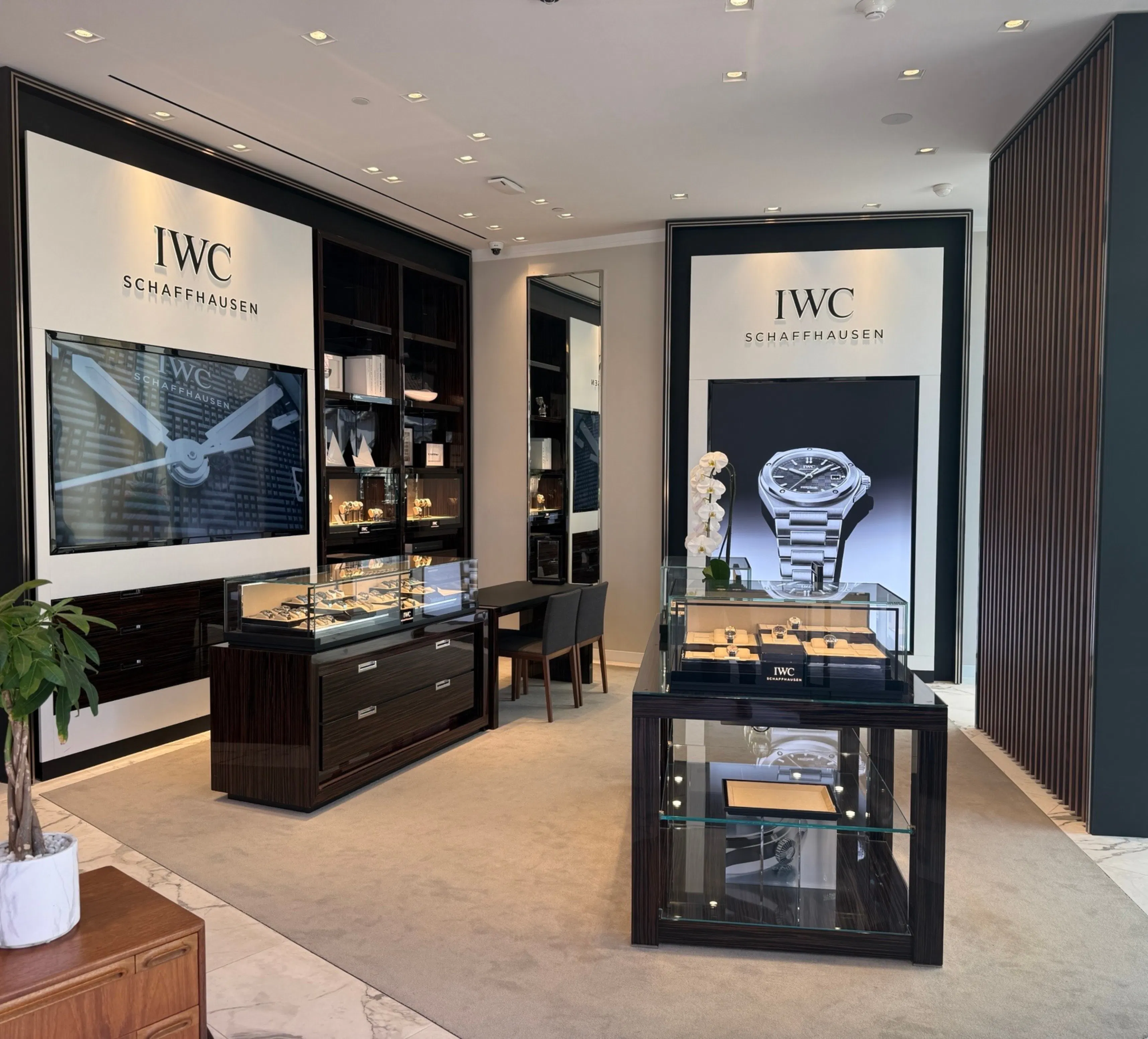 Newport Beach (IWC Boutique) storefront